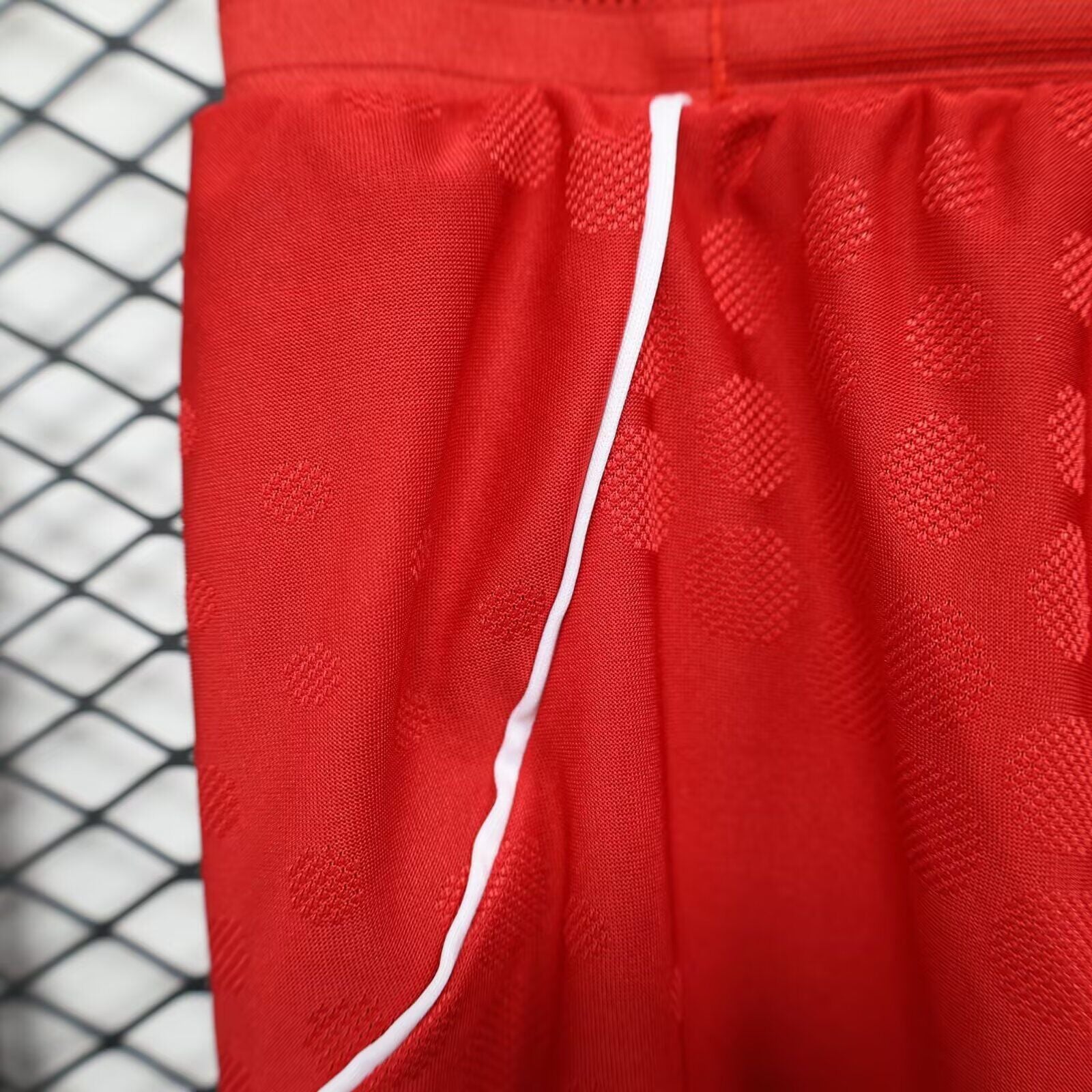 NEW PANTALÓN CORTO LIVERPOOL FC 25/26