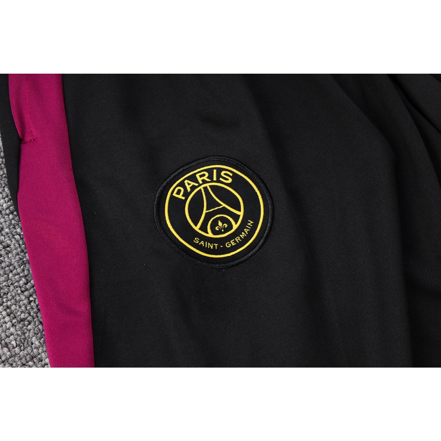 NEW Paris Saint-Germain TrackSuit Corto 3º (PSG)