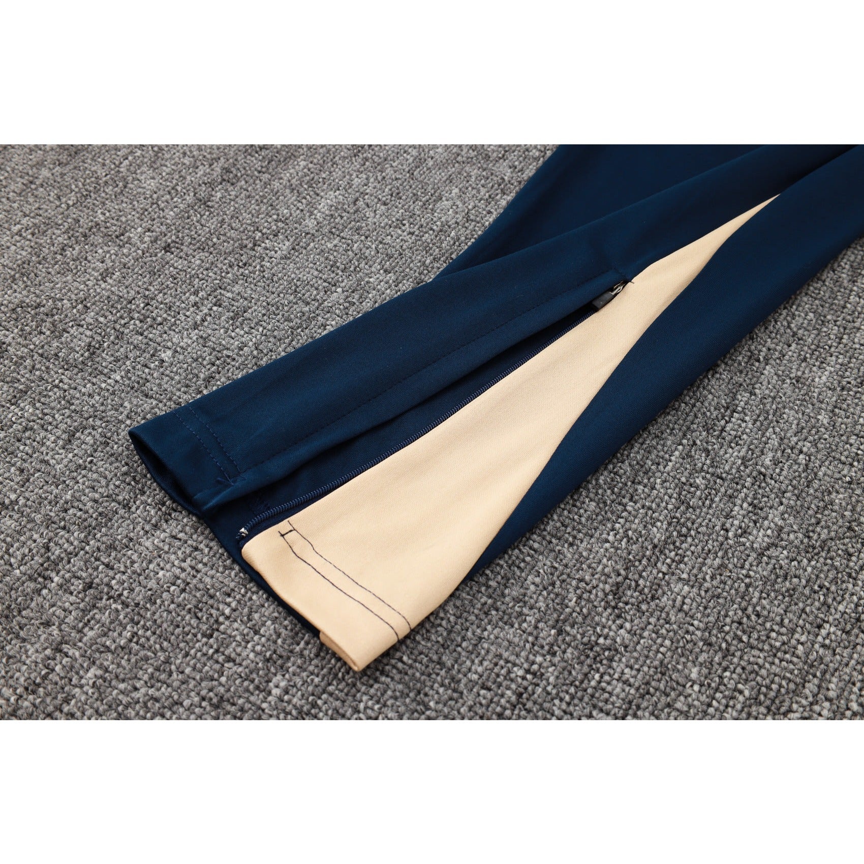 NEW FC BARCELONA TRACKSUIT 2º POLO 24/25