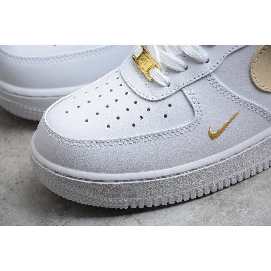 NEW AIR FORCE 1 WHITE AND GOLD