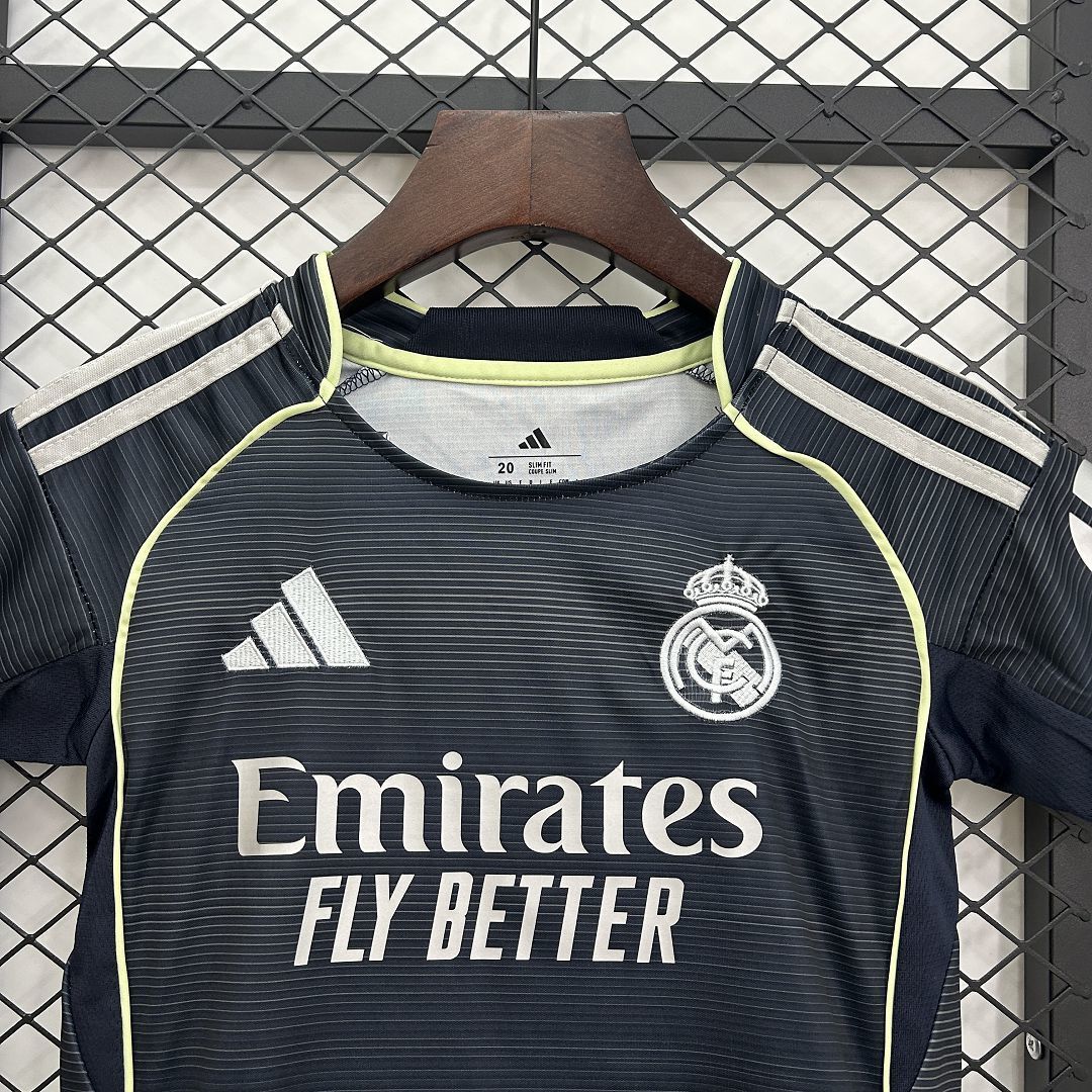 (NIÑO) CONJUNTO REAL MADRID 2º 2025/26