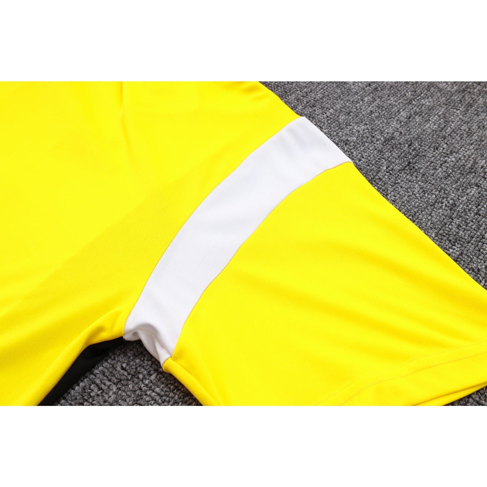 NEW BORUSSIA DORTMUND 1º TRACKSUIT POLO 23/24