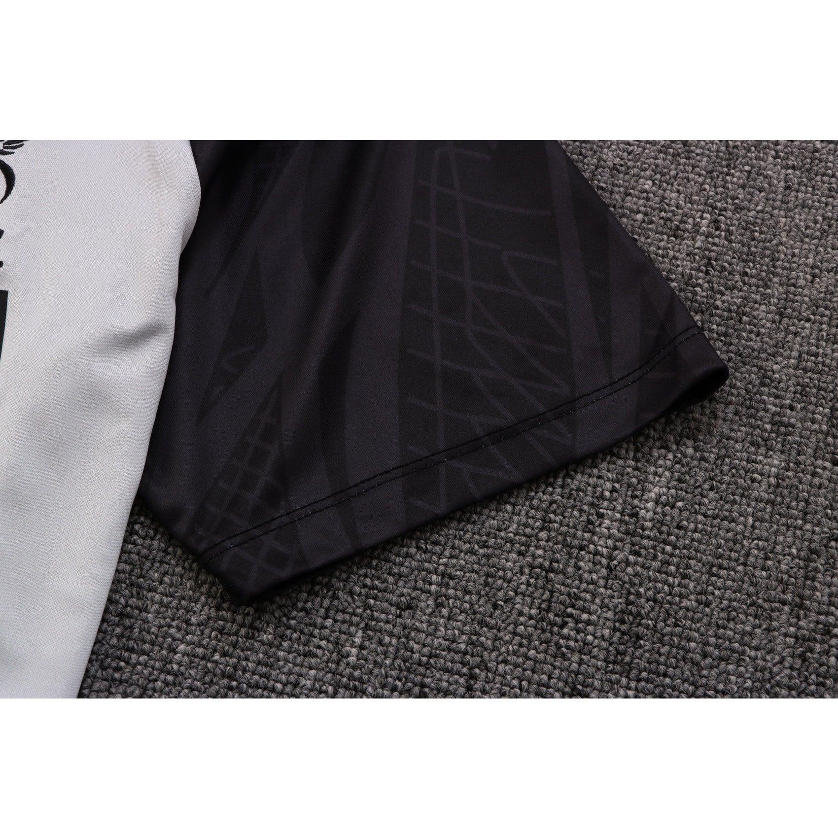 NEW LIVERPOOL FC TRACKSUIT POLO 3º