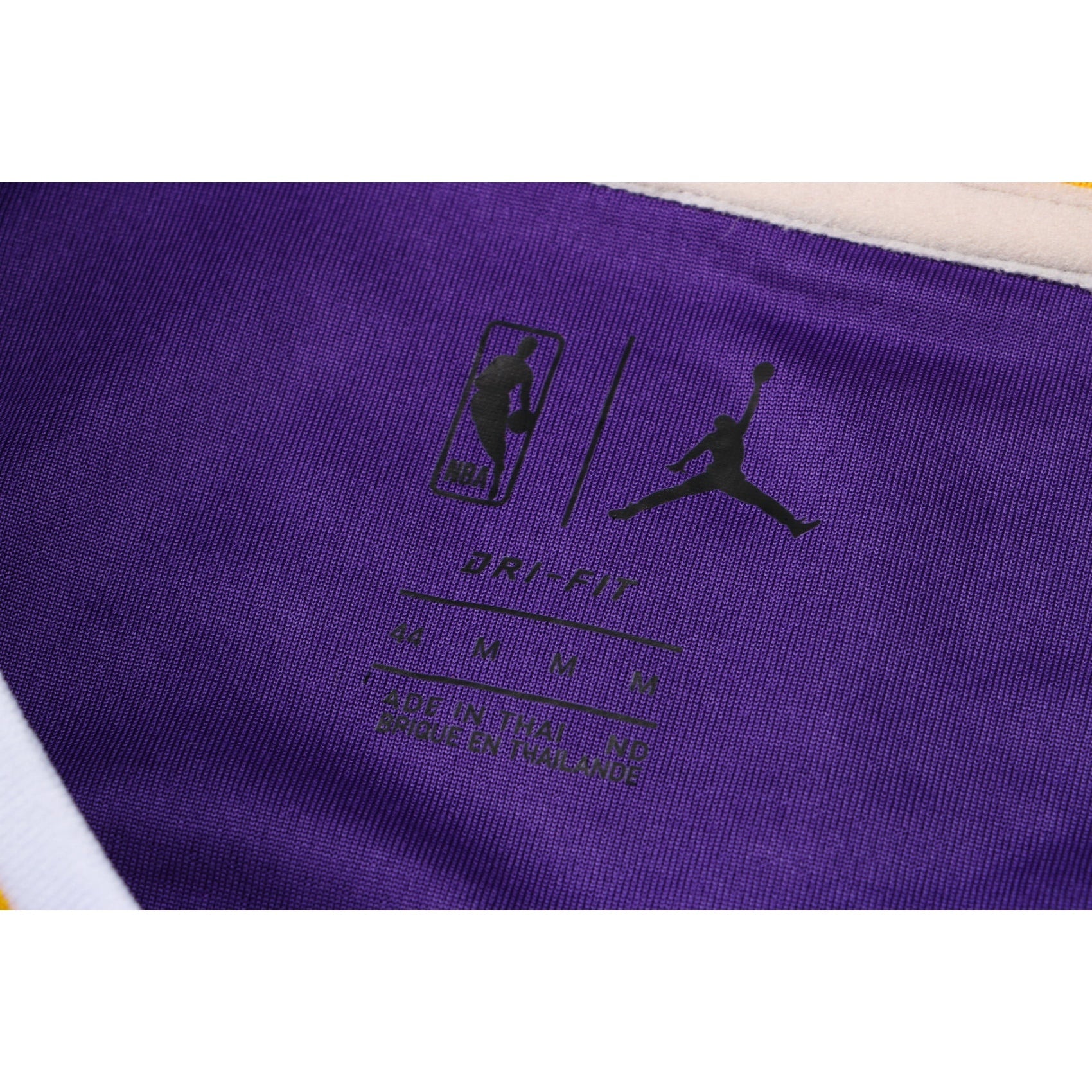 CAMISETA JAMES LAKERS