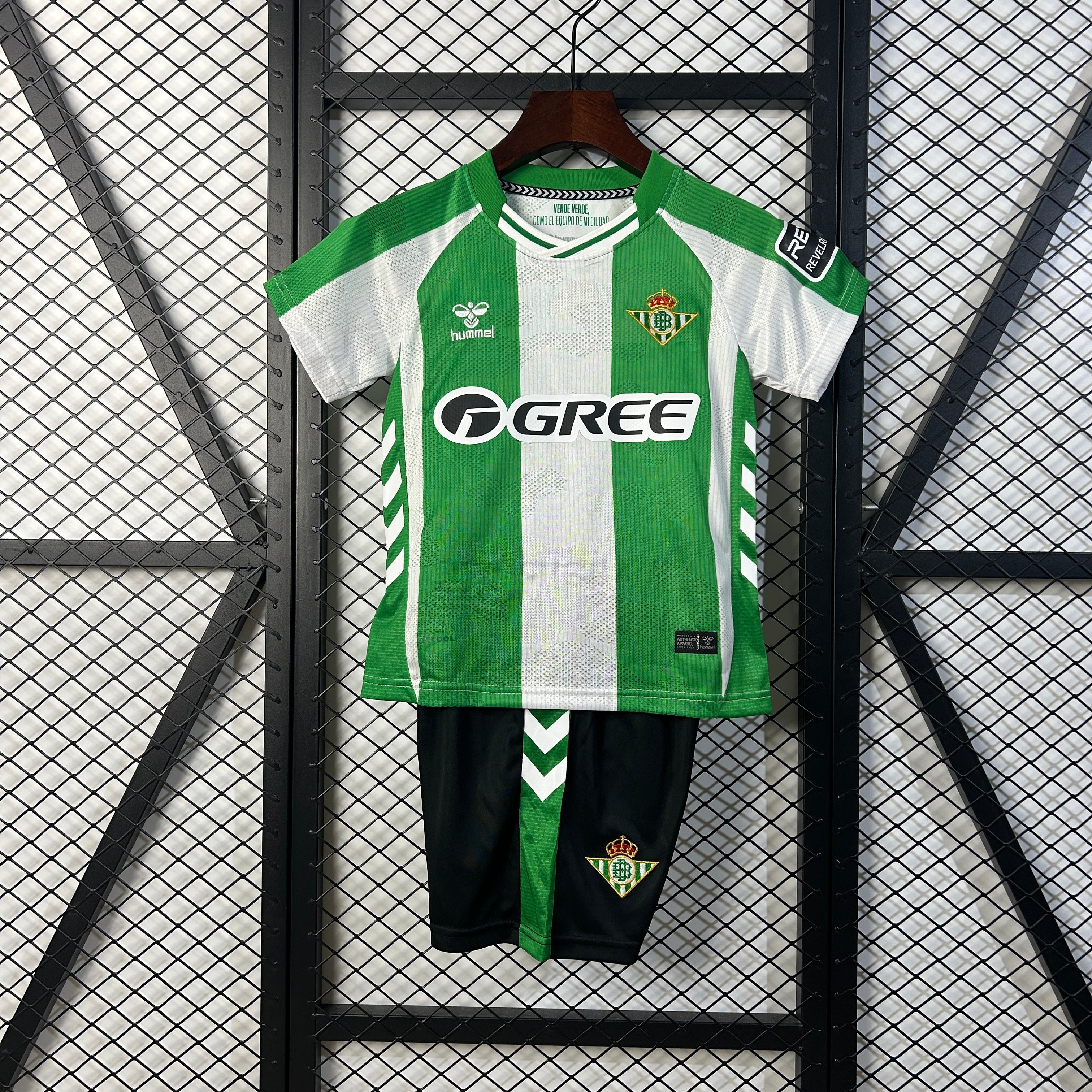 (NIÑO) CONJUNTO REAL BETIS BALOMPIÉ 2025/26