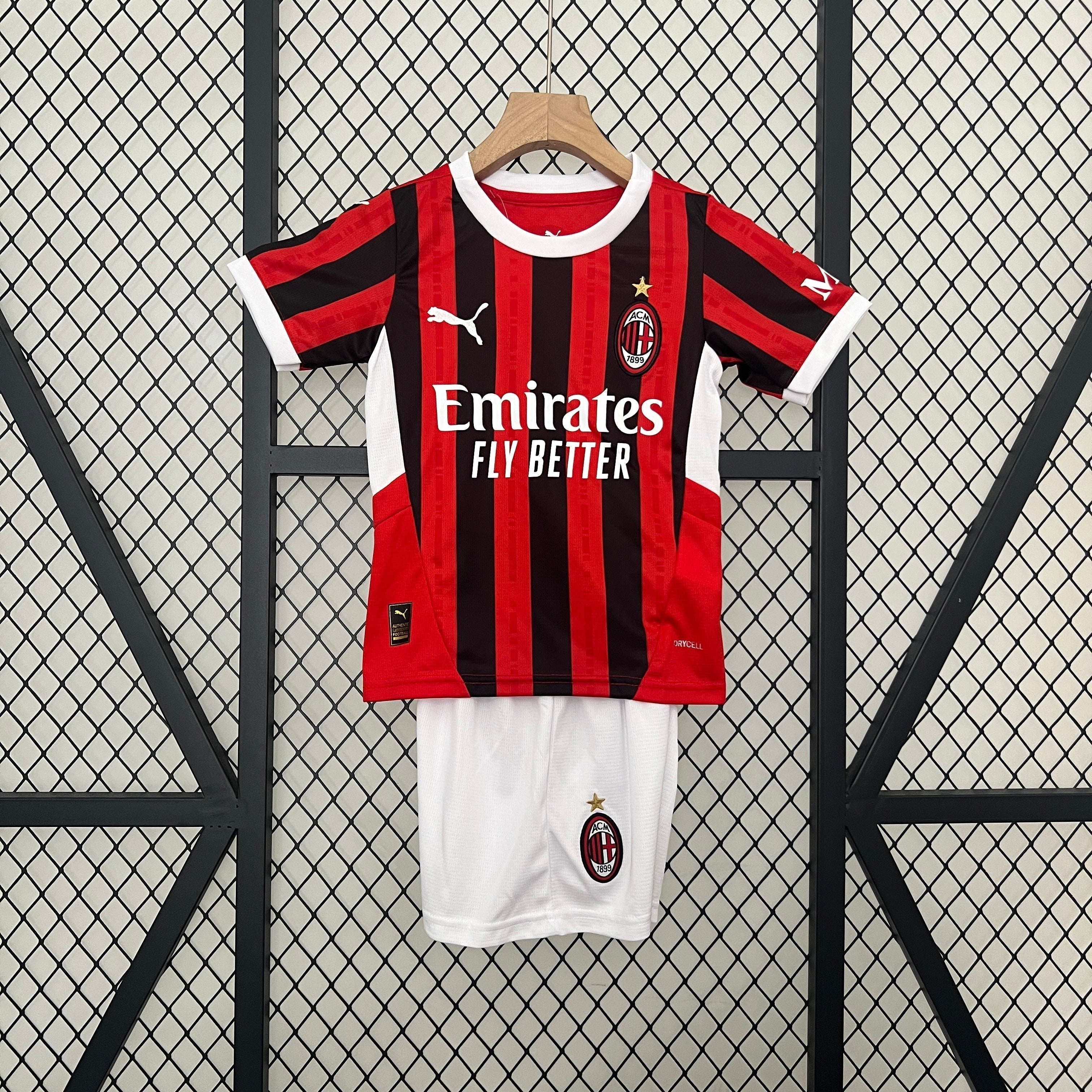 (NIÑO) CONJUNTO AC MILAN 2024/25
