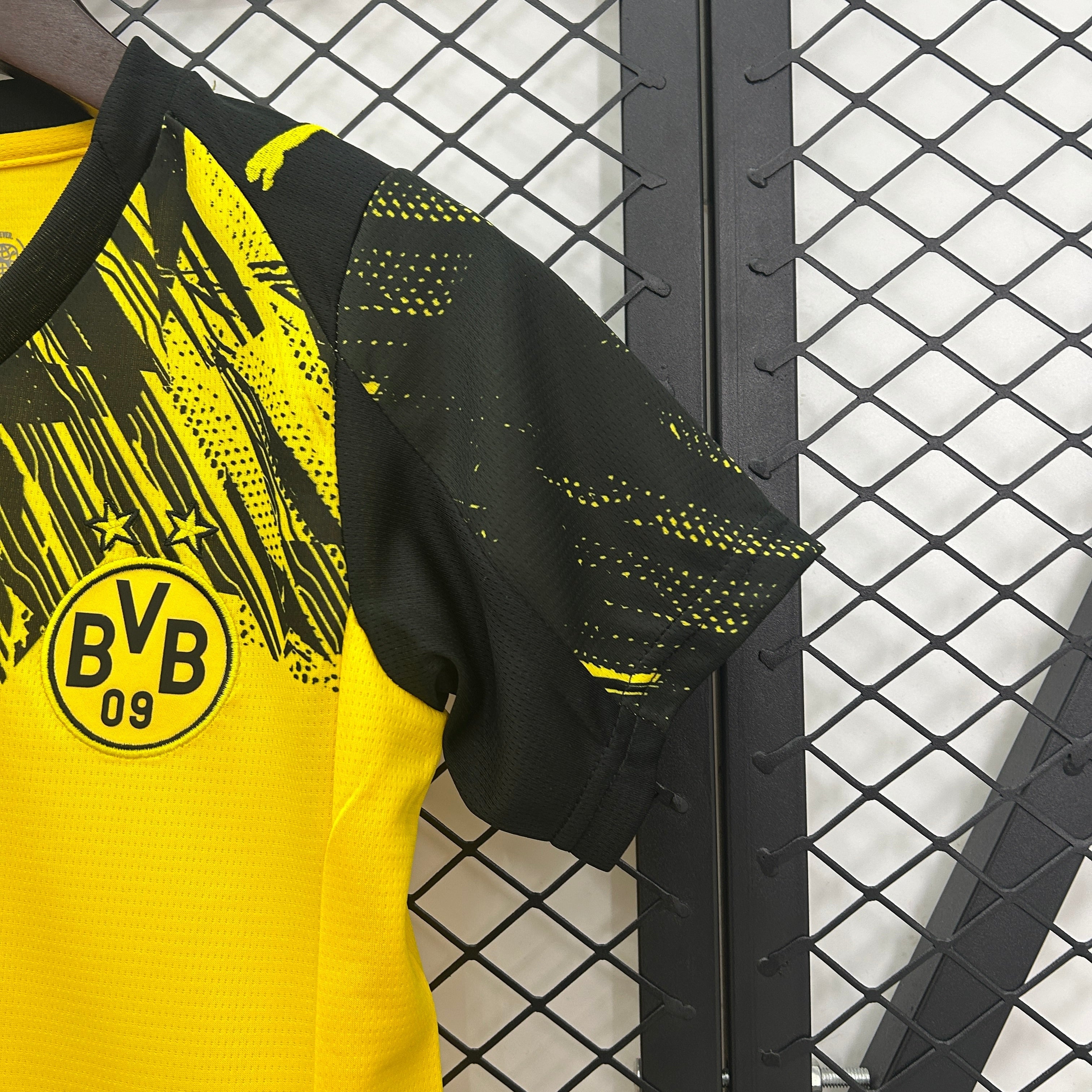 (NIÑO) CONJUNTO BORUSSIA DORTMUND 2025/26