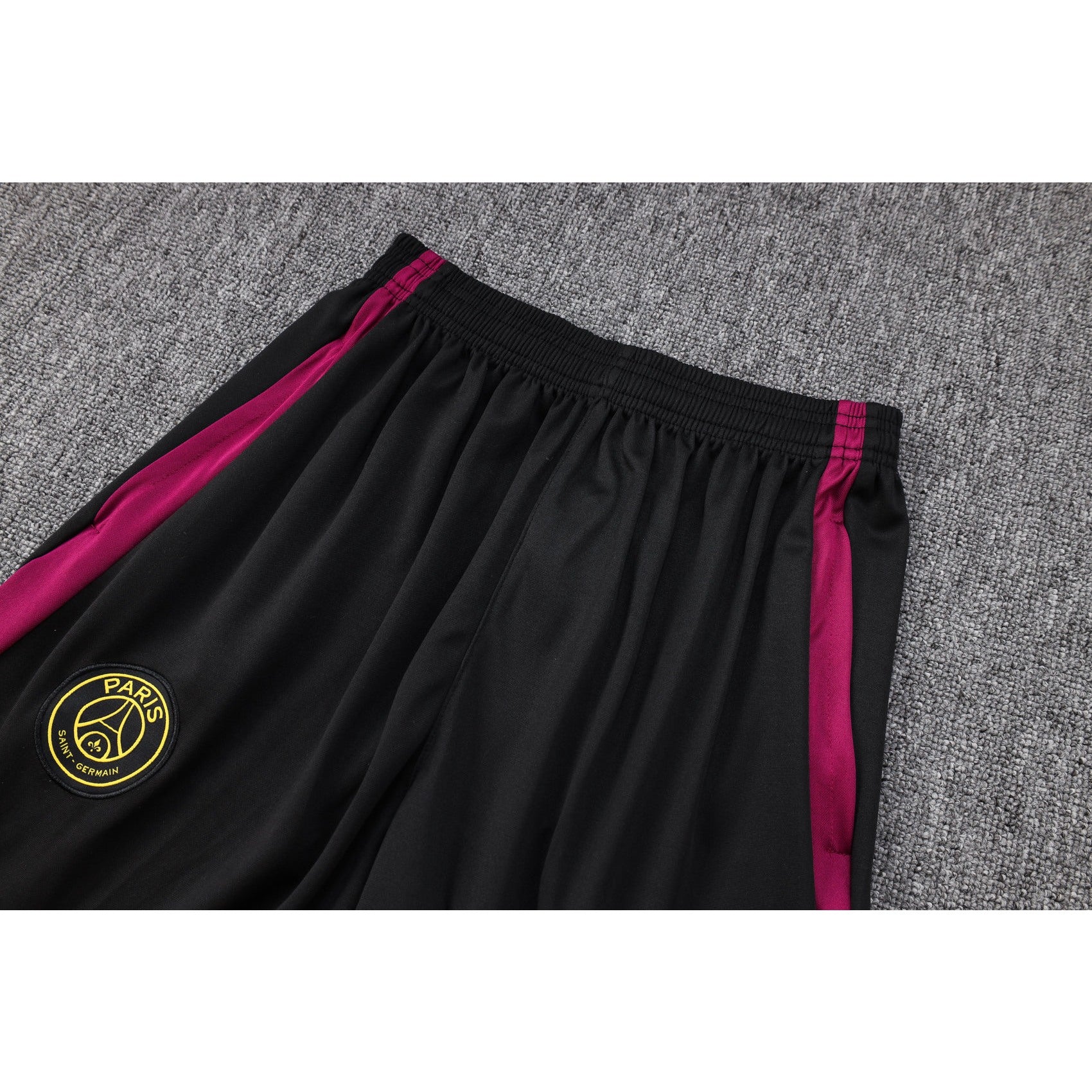 NEW Paris Saint-Germain TrackSuit Corto 3º (PSG)