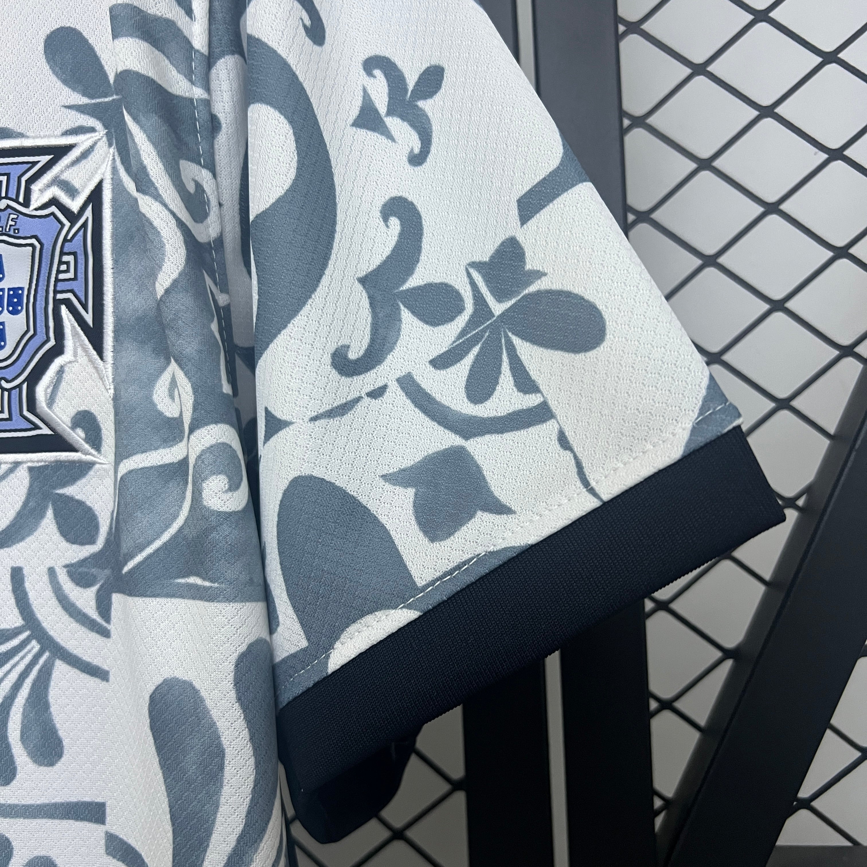 NEW CAMISETA Portugal ED LOUIS VUITTON 2025