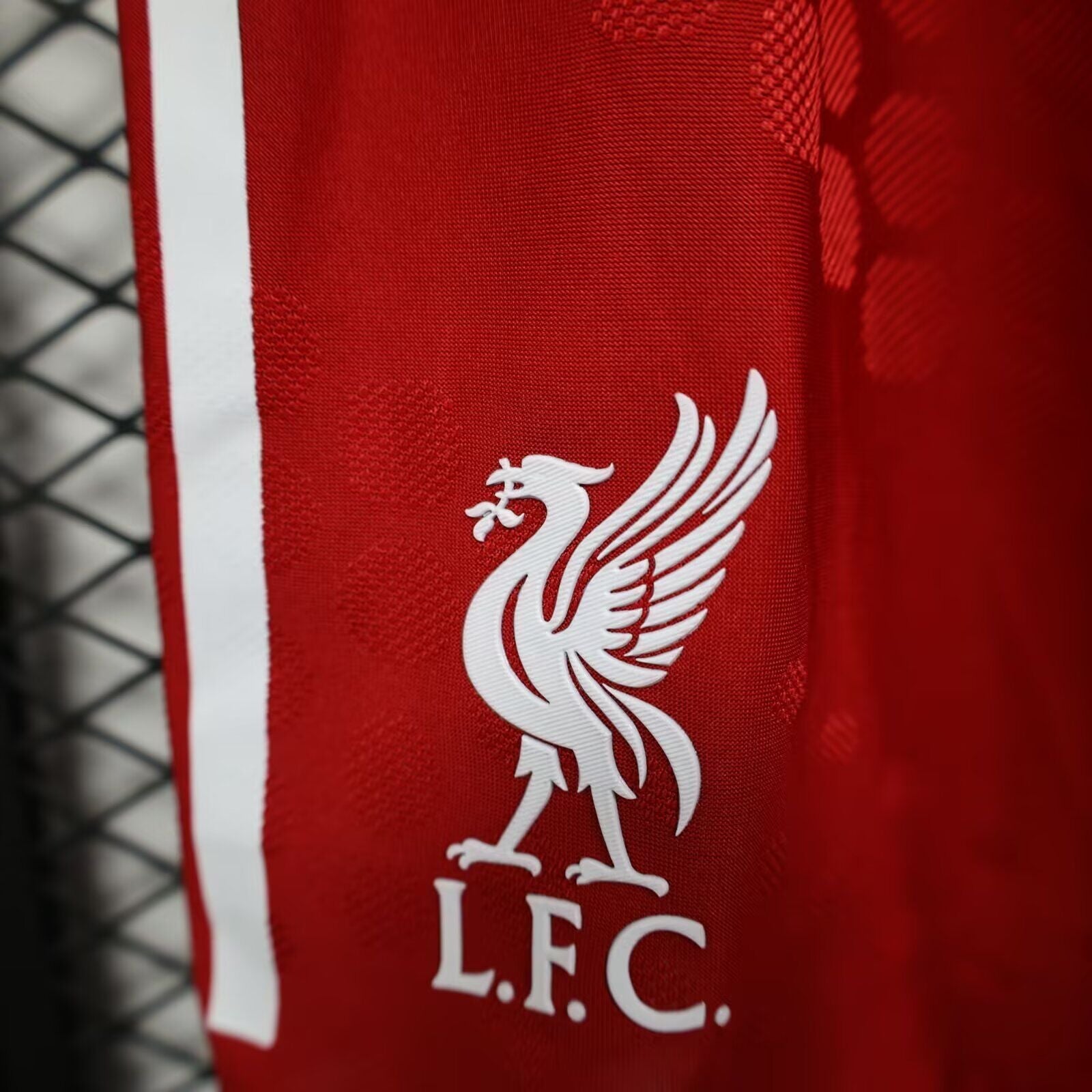 NEW PANTALÓN CORTO LIVERPOOL FC 25/26