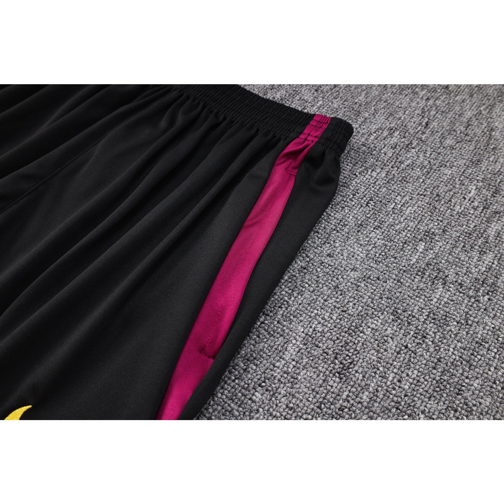 NEW Paris Saint-Germain TrackSuit Corto 3º (PSG)