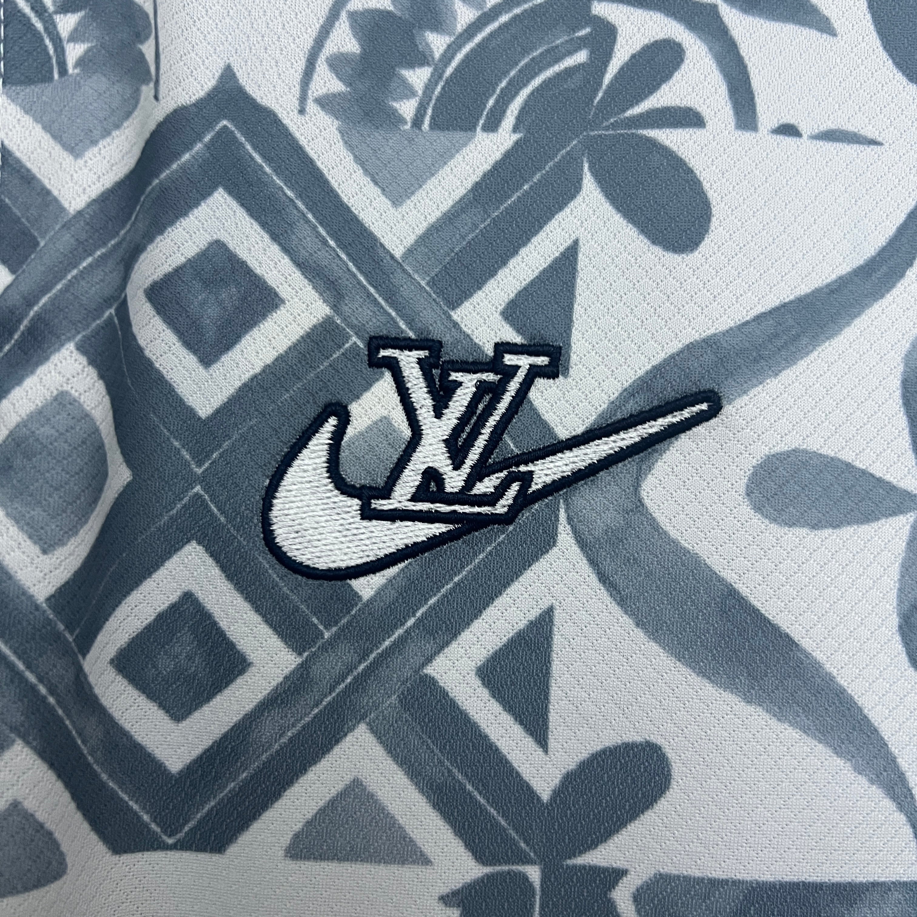 NEW CAMISETA Portugal ED LOUIS VUITTON 2025