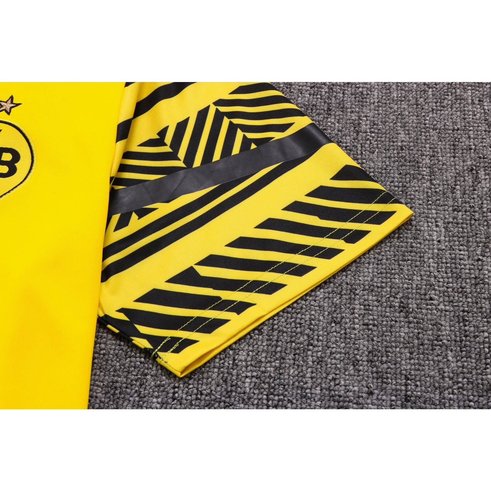 NEW BORUSSIA DORTMUND TRACKSUIT POLO 1º