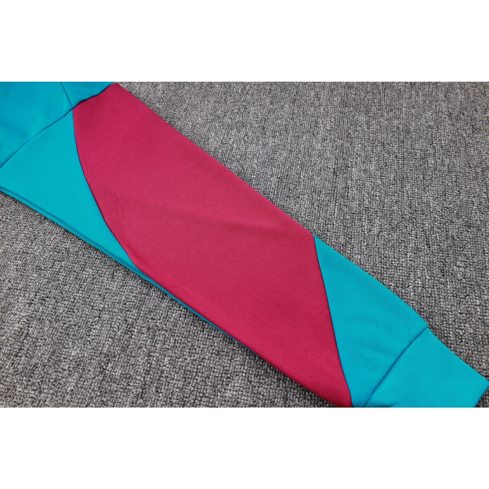 NEW Paris Saint-Germain TrackSuit Complete