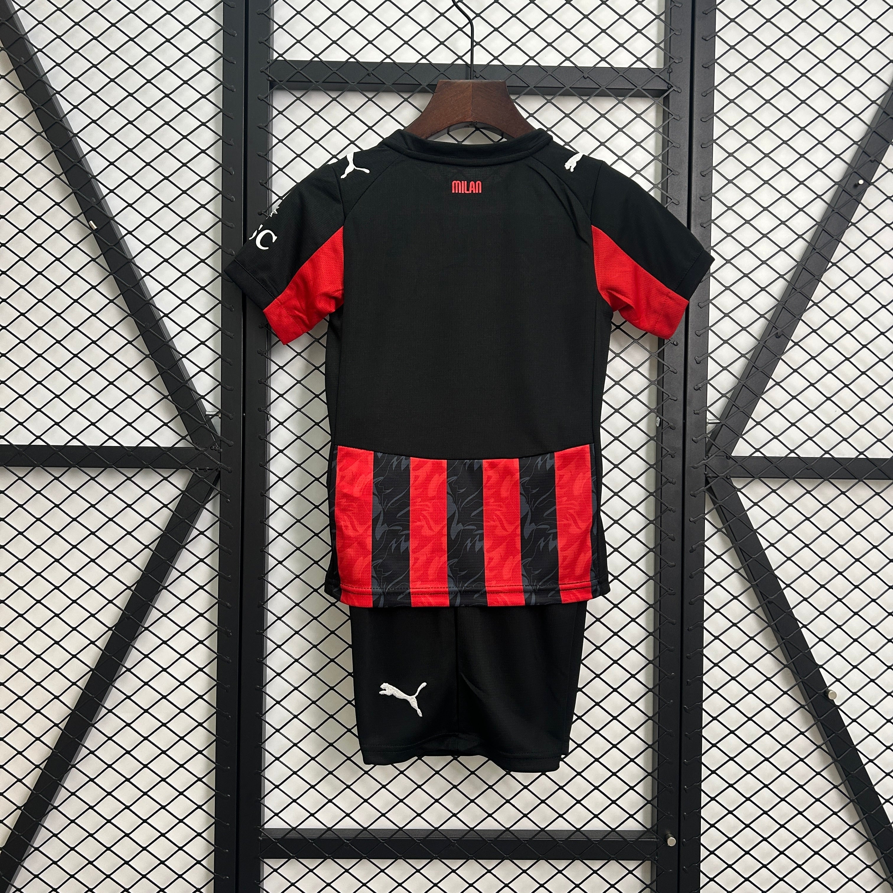 (NIÑO) CONJUNTO AC MILAN 2025/26