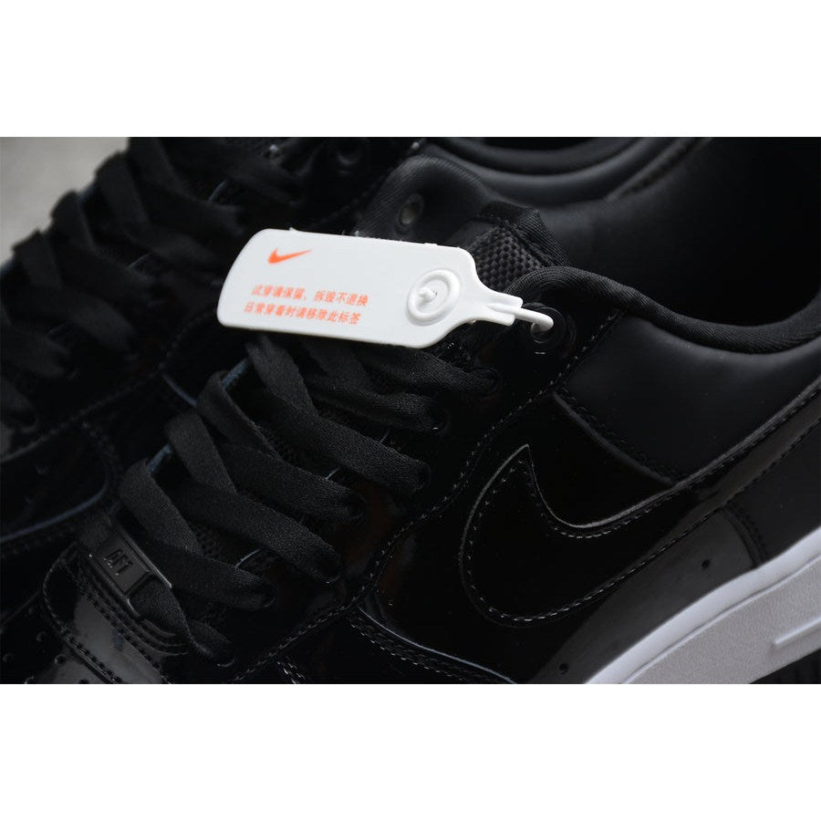 NEW AIR FORCE 1 GLOSSY BLACK