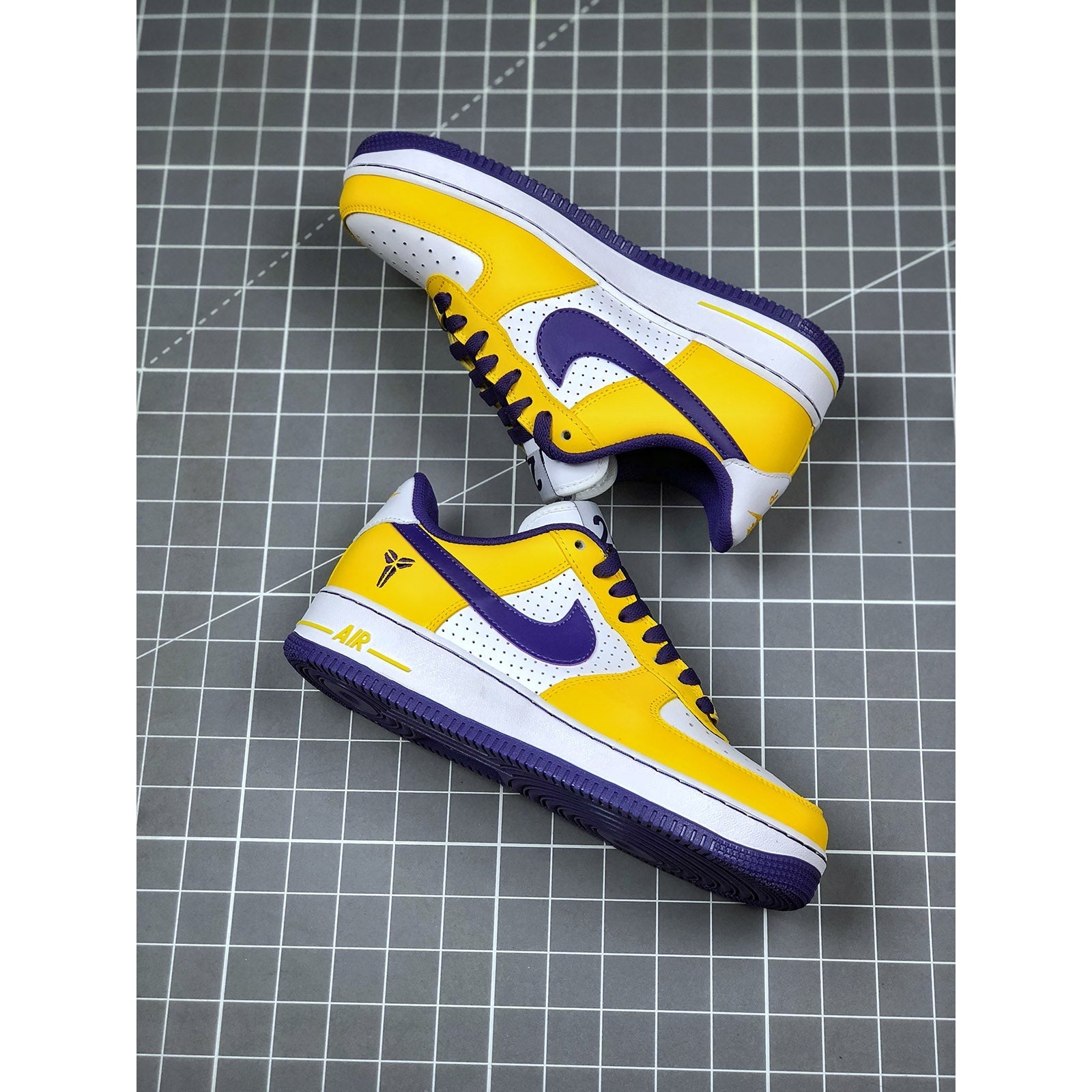 NEW AIR FORCE 1 Kobe Bryant x Edition Especial