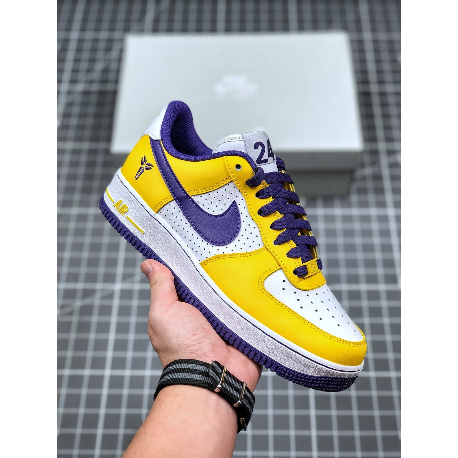 NEW AIR FORCE 1 Kobe Bryant x Edition Especial