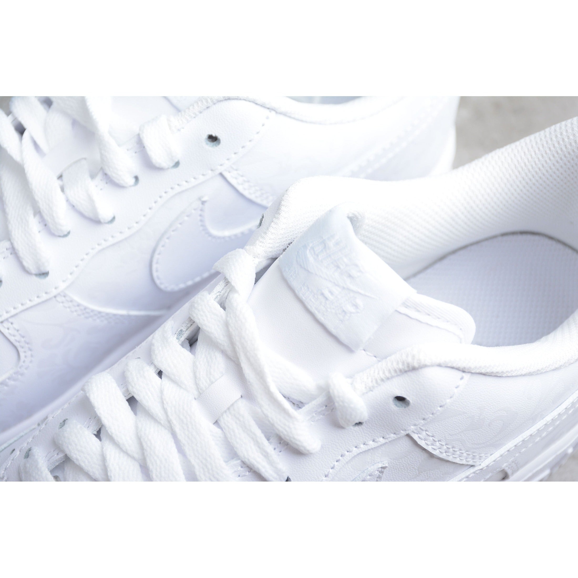 NEW AIR FORCE 1 WHITE