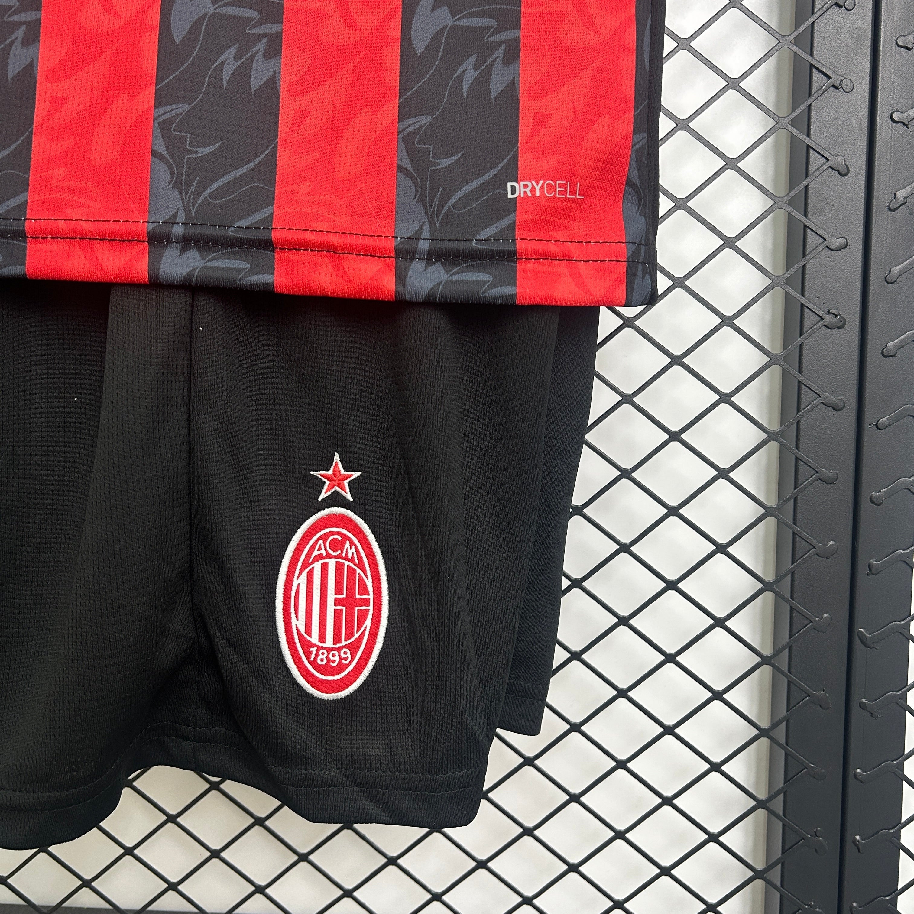 (NIÑO) CONJUNTO AC MILAN 2025/26