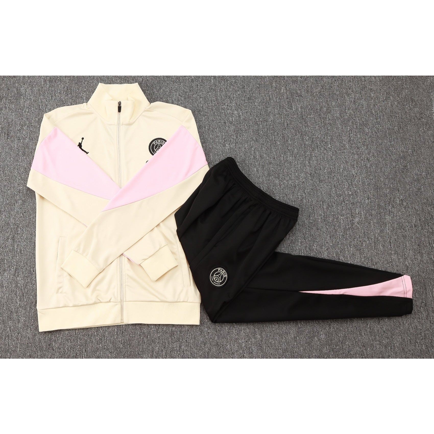 NEW Paris Saint-Germain TrackSuit ED JORDAN 2 Complete 24/25